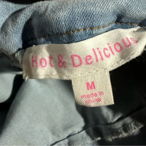 HOT& DELICIOUS DENIM KNOTTED SHORT SKIRT SIZE MEDIUM - Picture 8 of 8